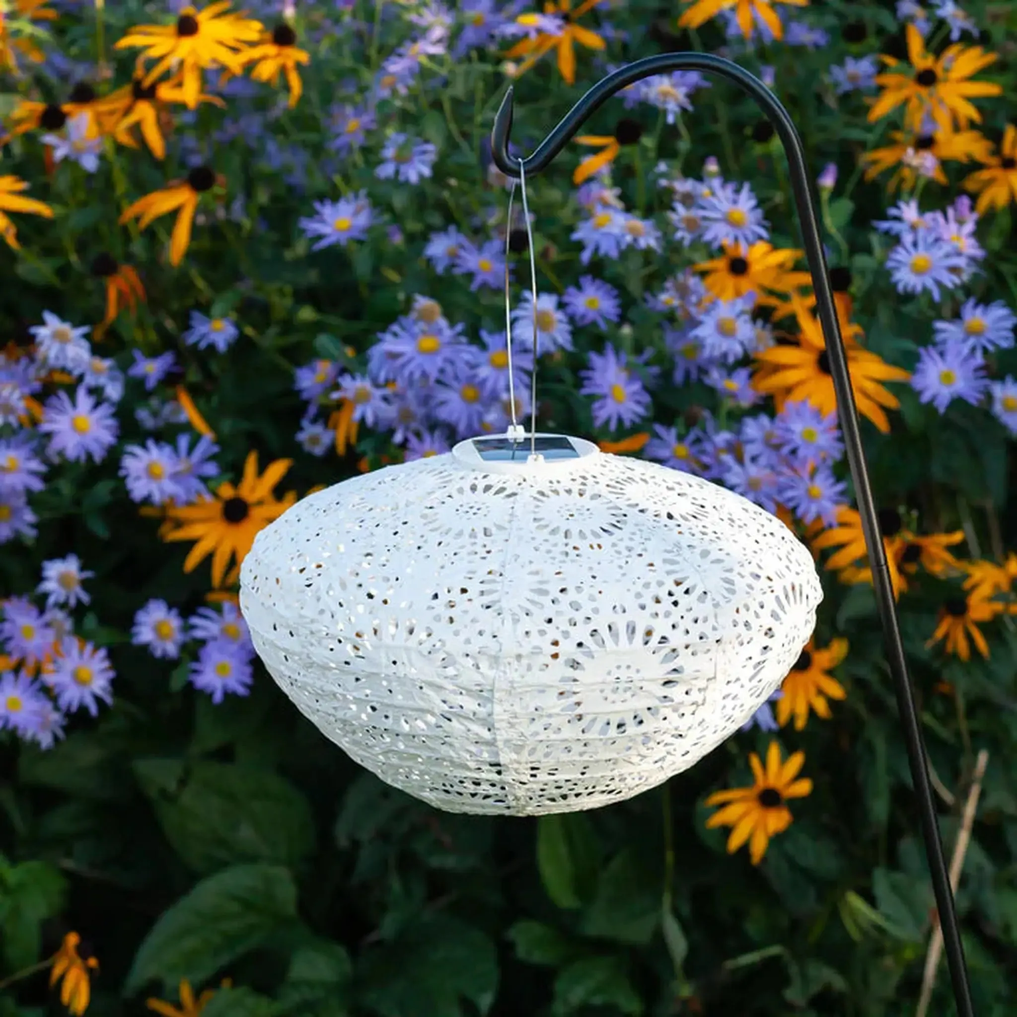13" Crown Chantilly Lace Solar Lantern
