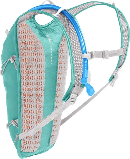 Classic Light 70oz Hydration Pack