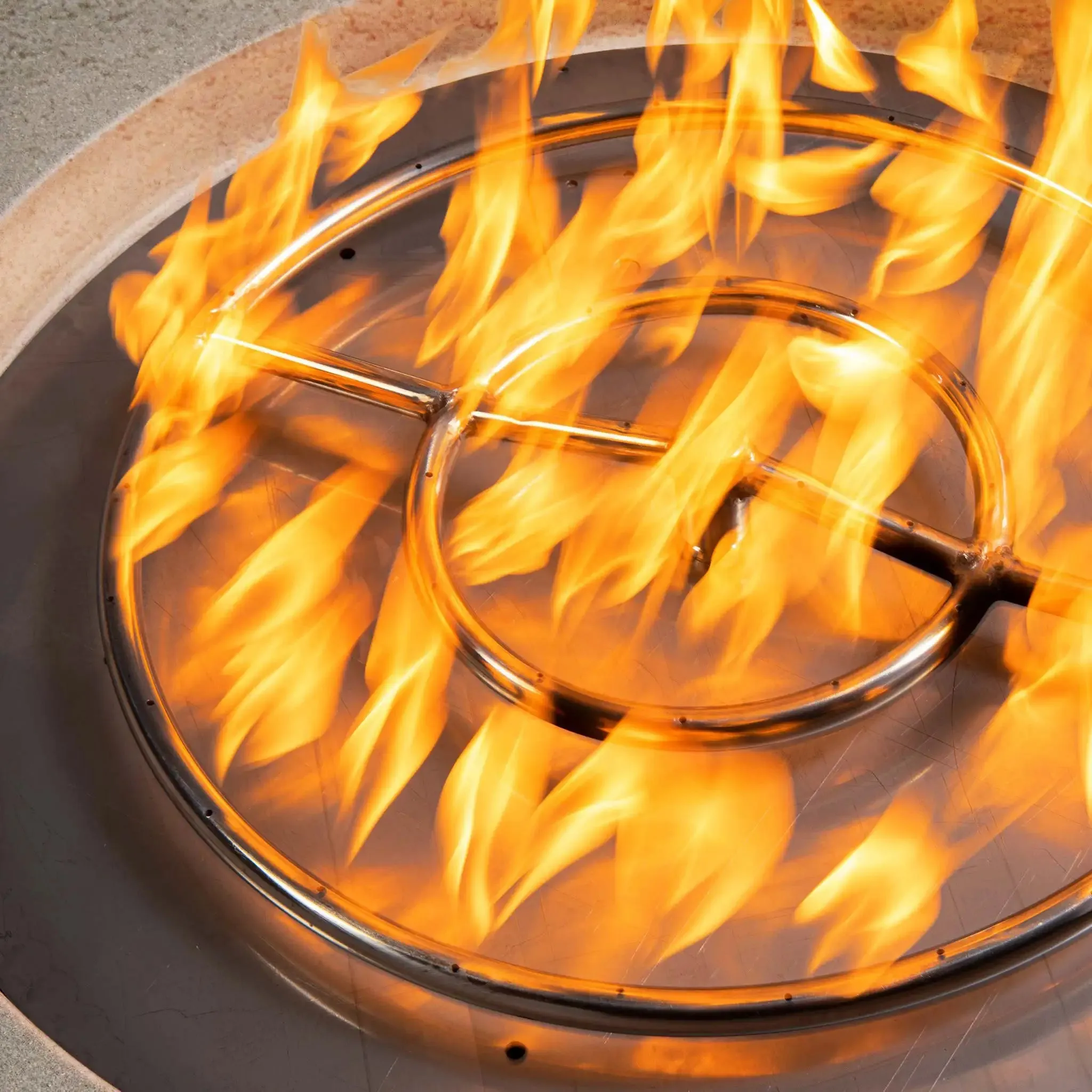 Gravity - Rustic 36" W Beige Round Concrete CSA Electronic Ignition High/Low Natural Gas Fire Pit - SD-FP-TRAV-3616-BEIG-ELECCSAHL-NG by Starfire Designs