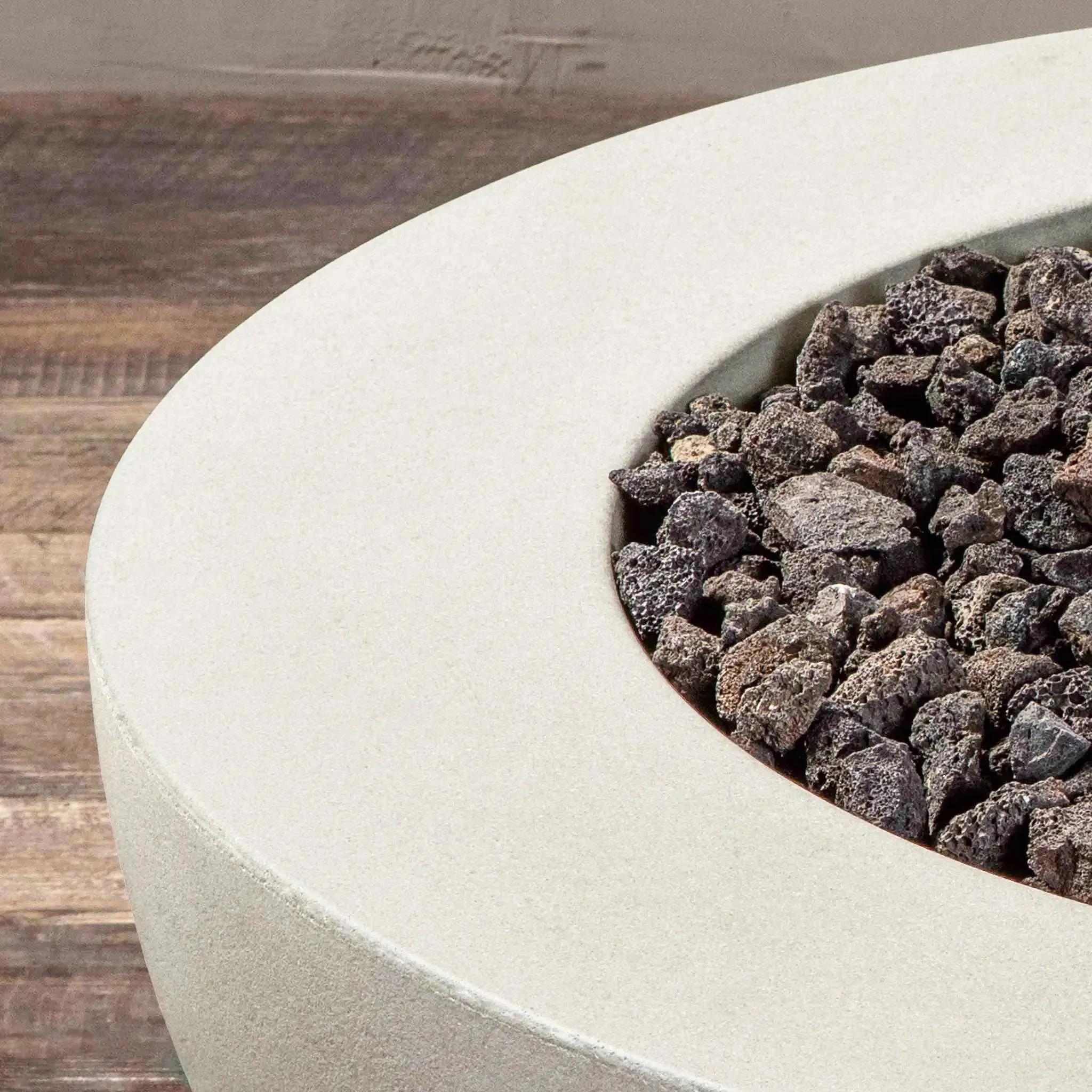 Gravity - Rustic 36" W Beige Round Concrete Match Lit Natural Gas Fire Pit - SD-FP-TRAV-3616-BEIG-ML by Starfire Designs