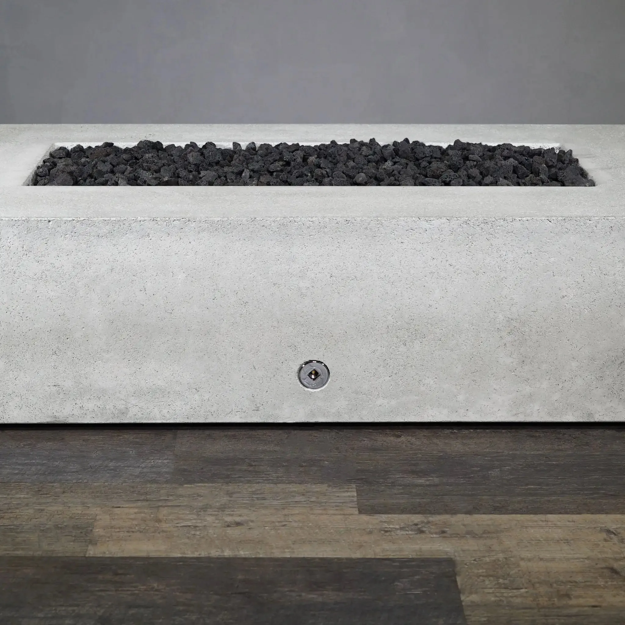 Gravity - Rustic 60" W x 32" L White Rectangle Concrete CSA Electronic Ignition On/Off Natural Gas Fire Pit - SD-FP-TRAV-603216-WHT-ELECCSAOO-NG by Starfire Designs