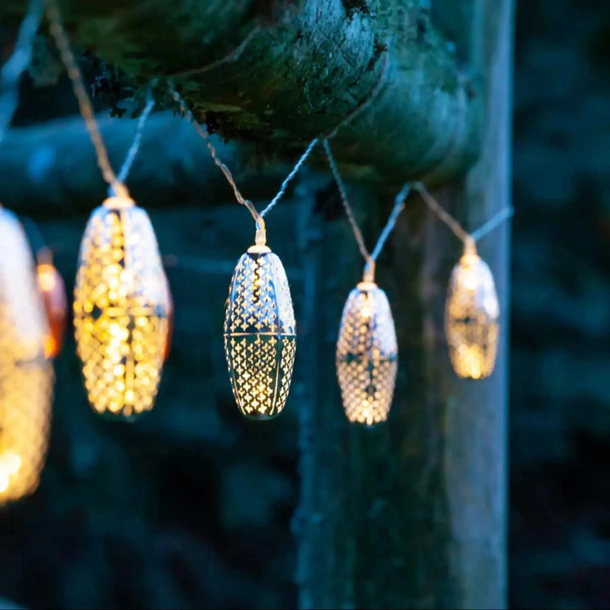 Metallic Marrakesh Star Solar String Lights