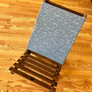 True/False Festival Chair