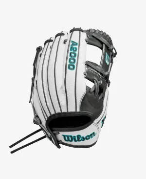 Wilson Fastpitch Classics Series A2000 H75SS 11.75” Infield Fastpitch Glove (RHT)